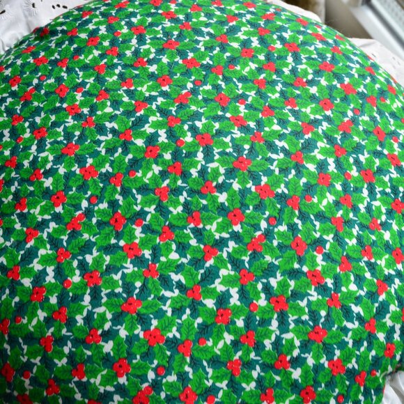 Vintage Christmas Quilt Star Decorative Throw Pillow - Picture 5 of 6